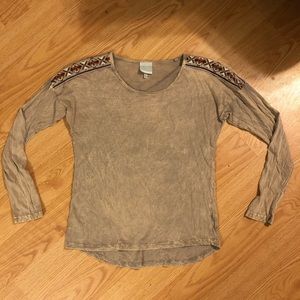 Buckle long sleeve shirt